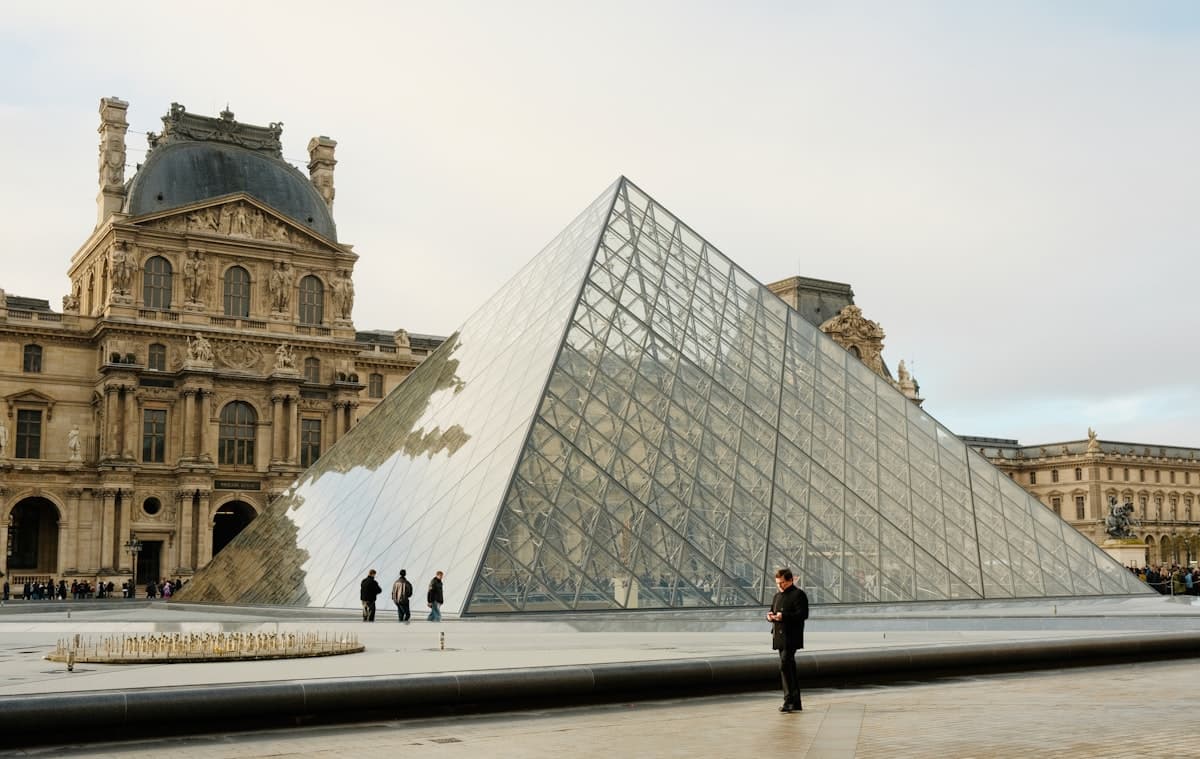 フランス旅行の費用はいくら?日数別の予算内訳と節約術をわかりやすく解説