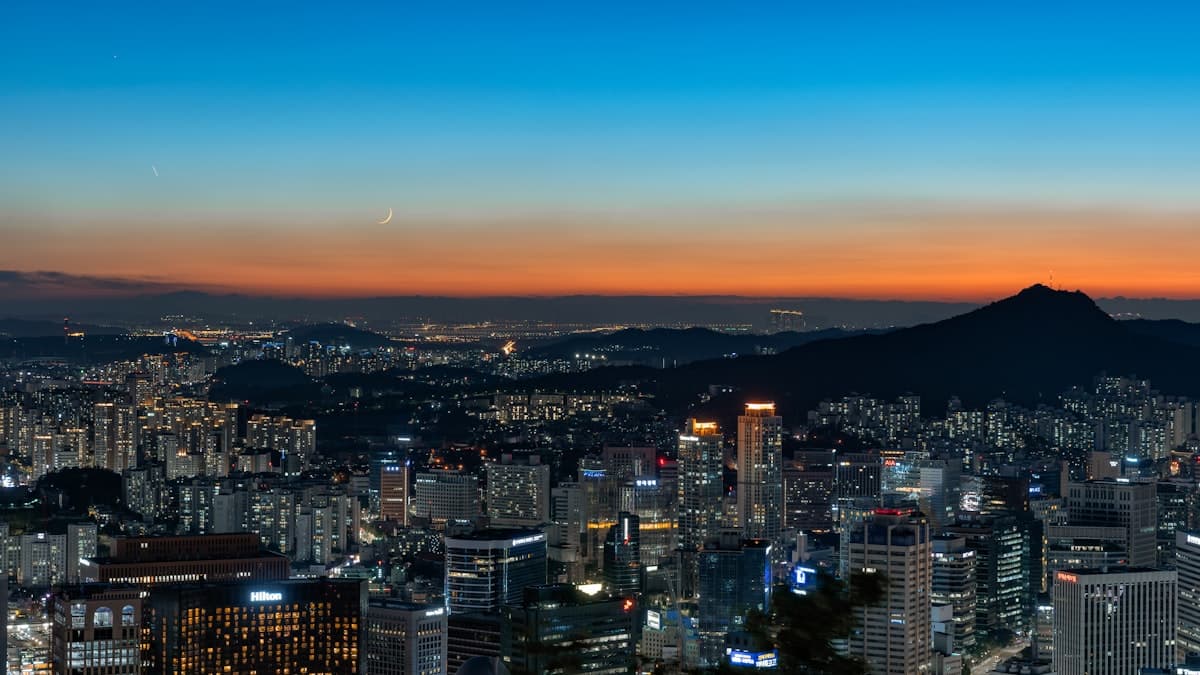 韓国と日本の時差は何時間?時差ゼロの理由やフライト時間・注意点を解説