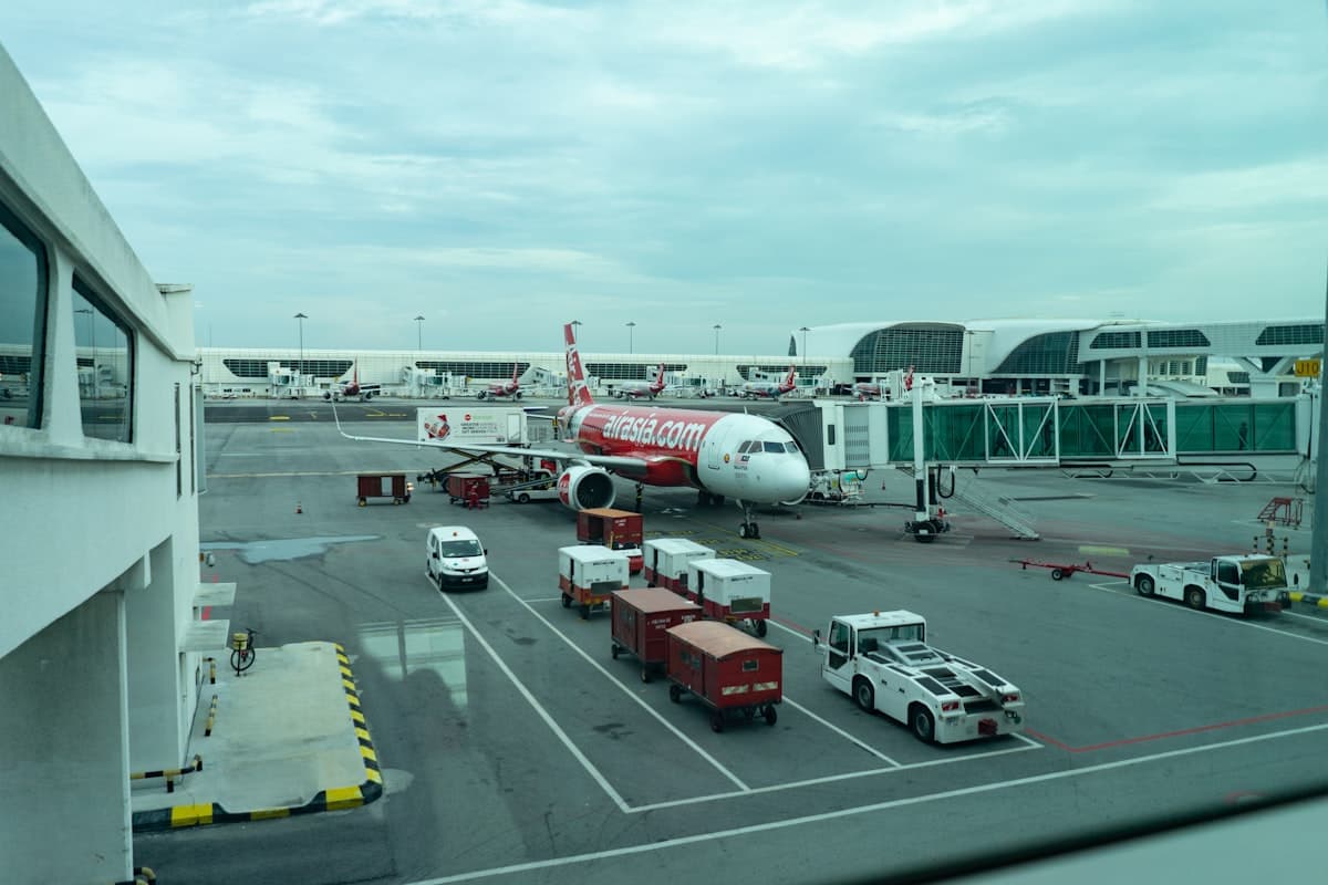 クアラルンプール空港ラウンジ完全ガイド|料金・場所・利用条件まとめ
